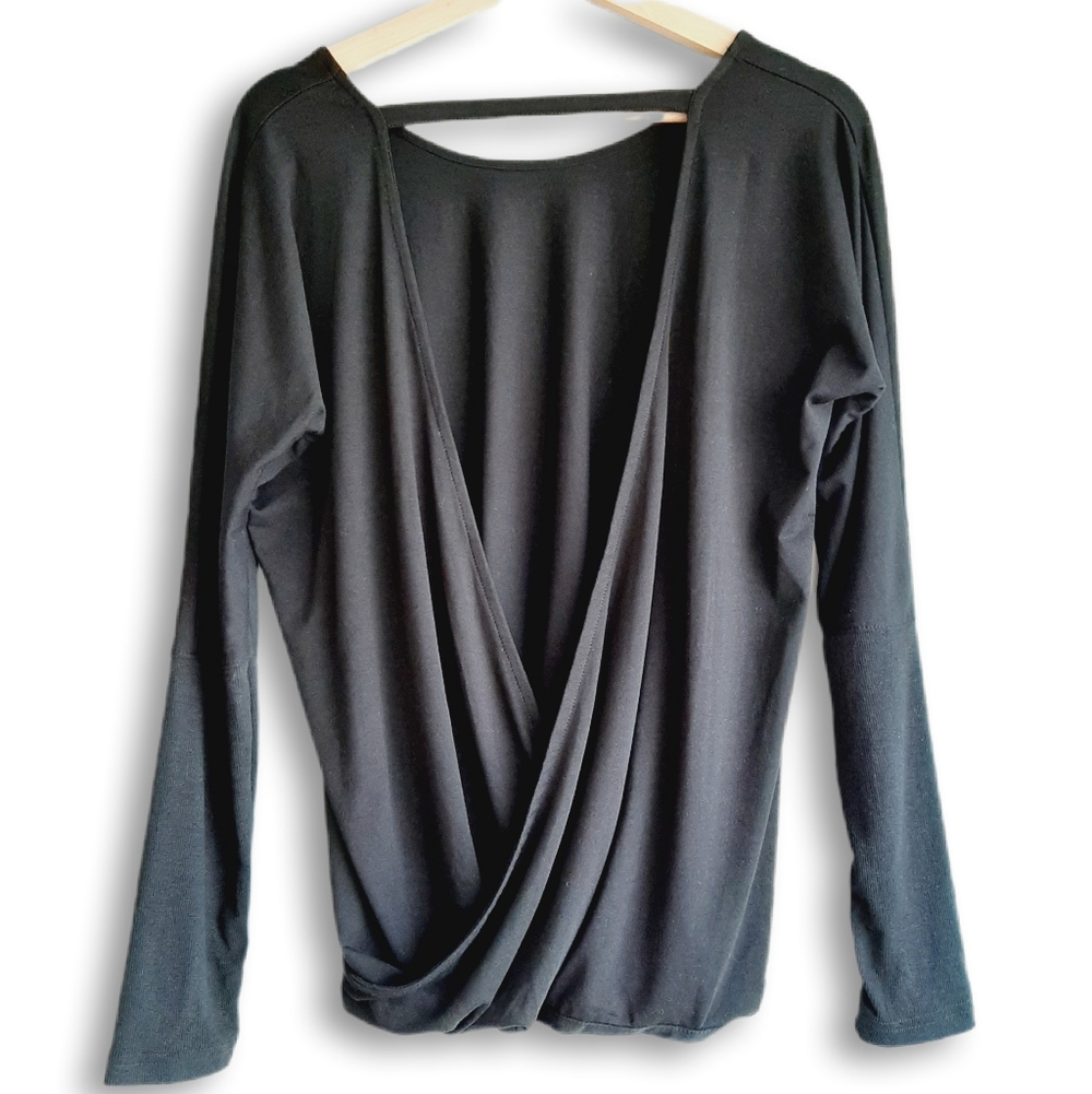 AERION Apres Ride Open Back Drape Surplice Blouse Long Sleeve Top Black Sz S
